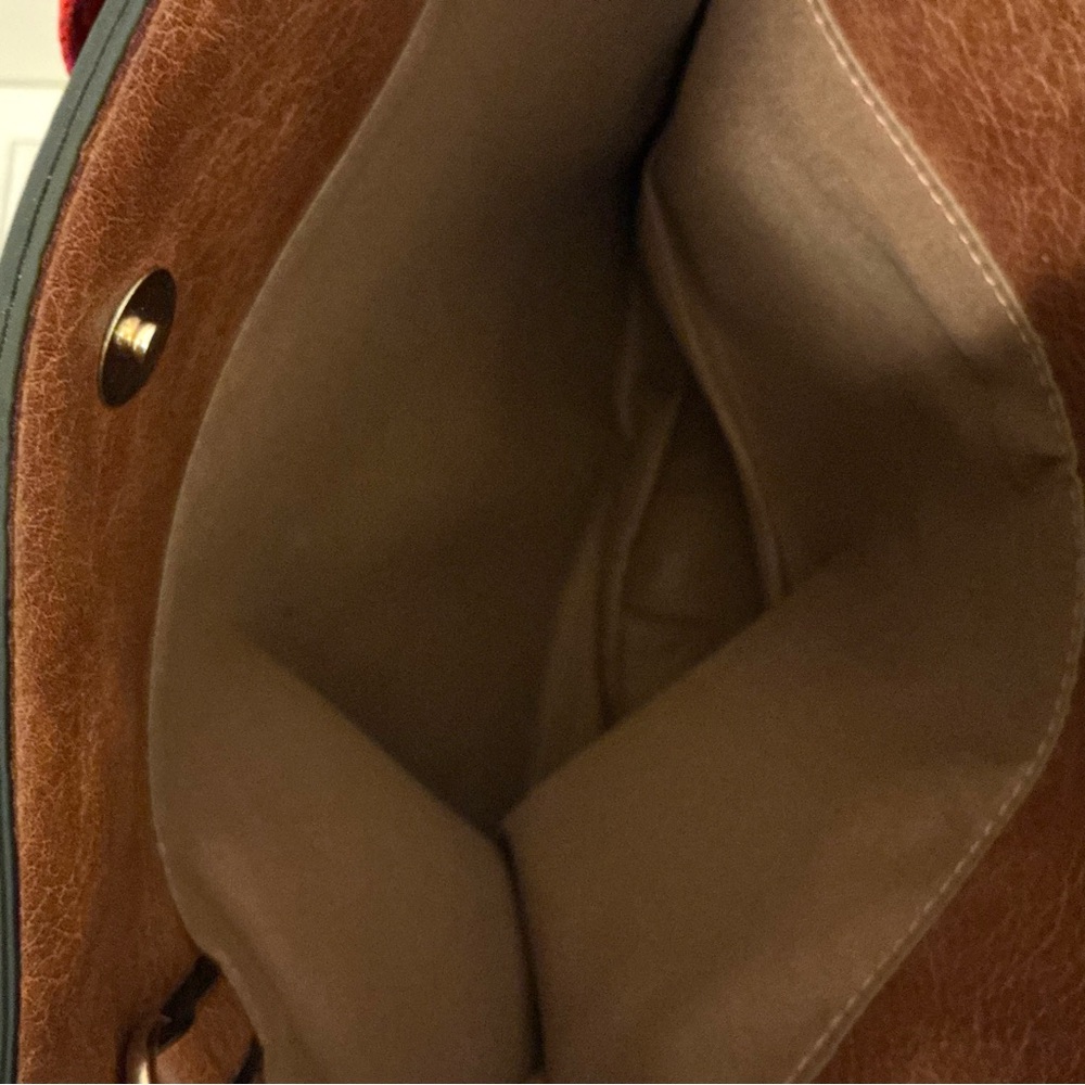 Elegant Brown Vegan Leather Handbag - Picture 6 of 11